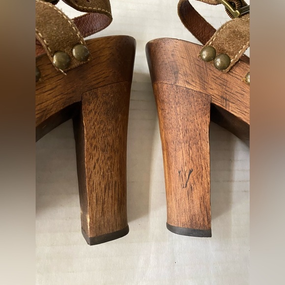 KORS Michael Kors Mary Jane Tan Suede Wood Platform Clog Sandal Size 8 1/2 - Picture 9 of 14